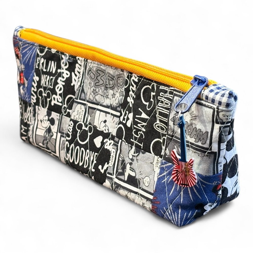 Handmade Quilted Pouch | Makeup Cosmetics Toiletries | ORLANDO HAPPINESS SIGNAL